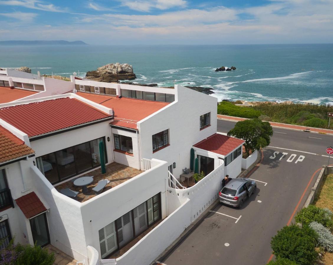 Windsor Self Catering Apartments Hermanus Exterior photo